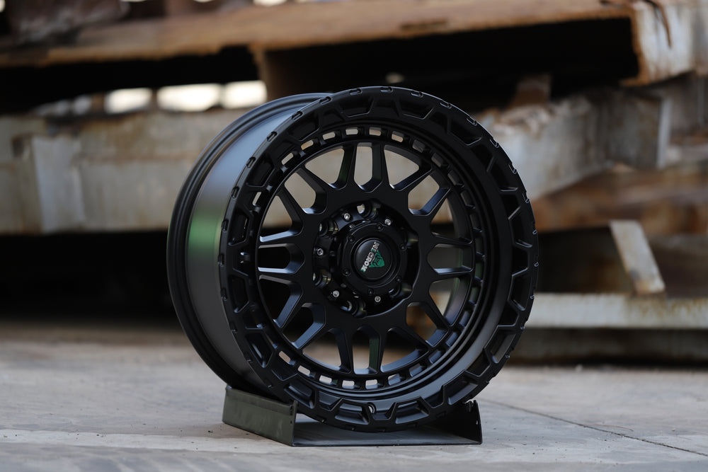 1029 17"-Matt Black
