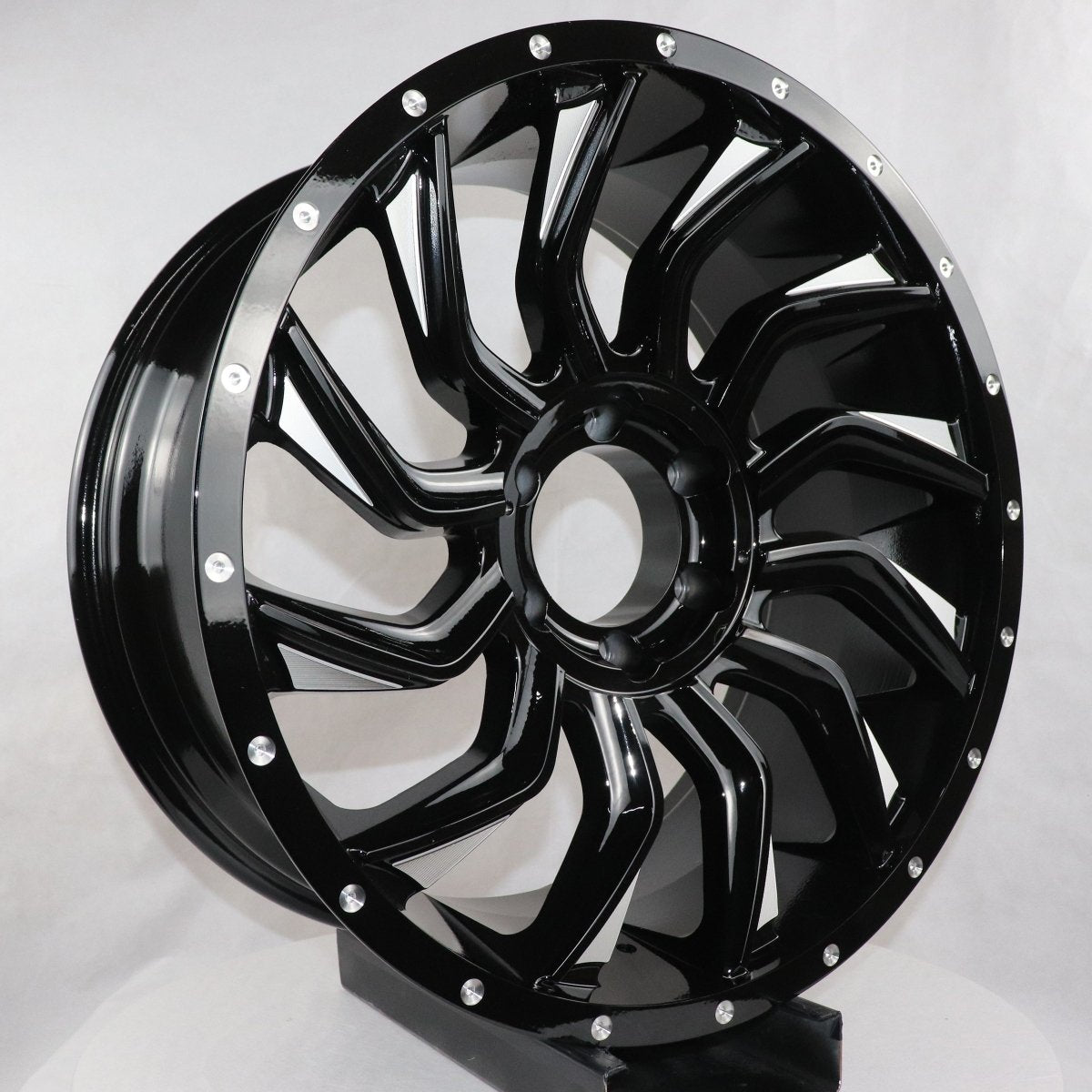 T-192 17"20"-Matt Black