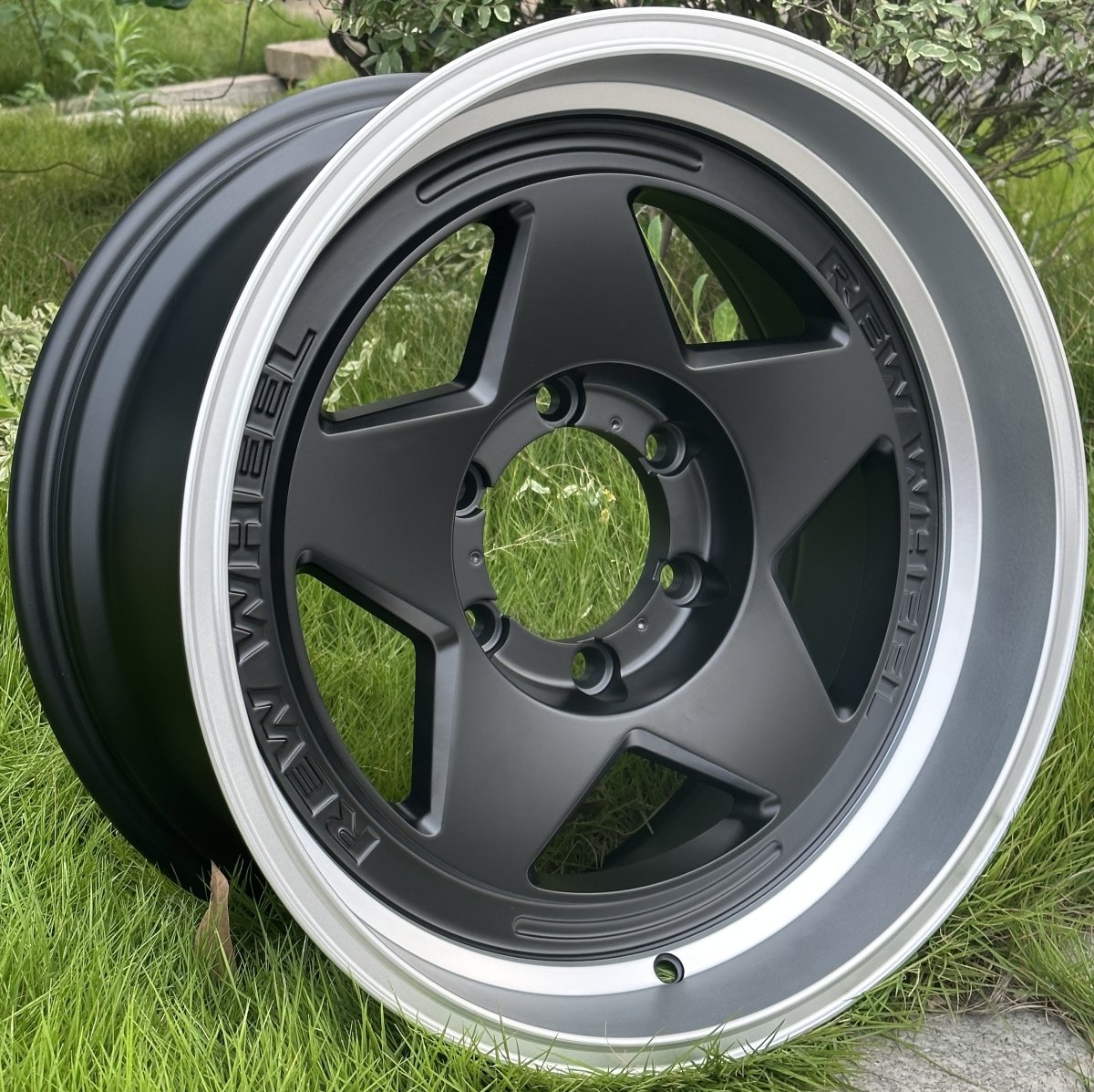 T-274 18"-Matt Black